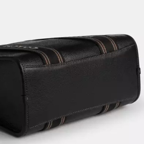 Coach Smith Tote Bag 24 NWT With Mystery Bonus Box - Picture 7 of 7